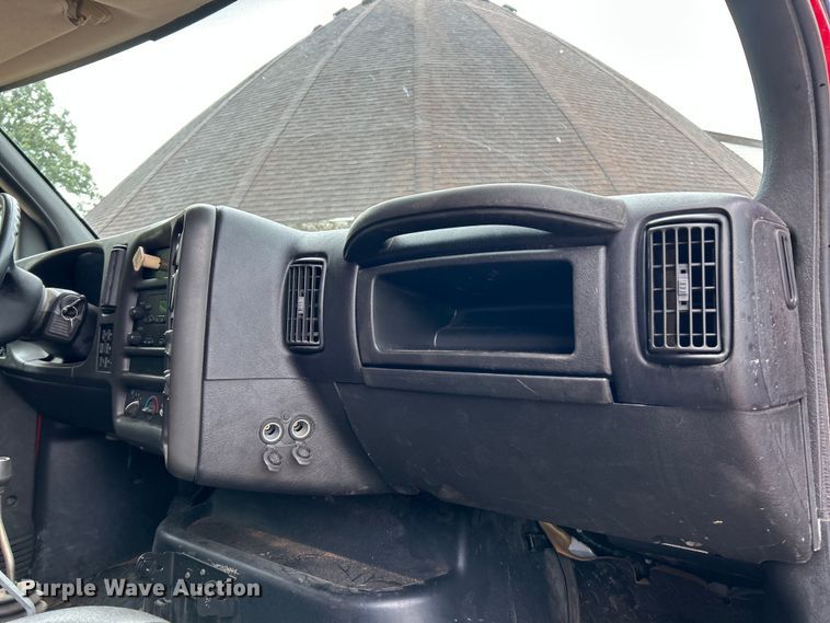 image for item NL9400 2009 GMC C7500  dump truck