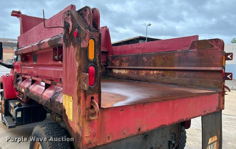 image for item NL9400 2009 GMC C7500  dump truck