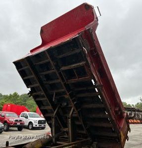 image for item NL9400 2009 GMC C7500  dump truck