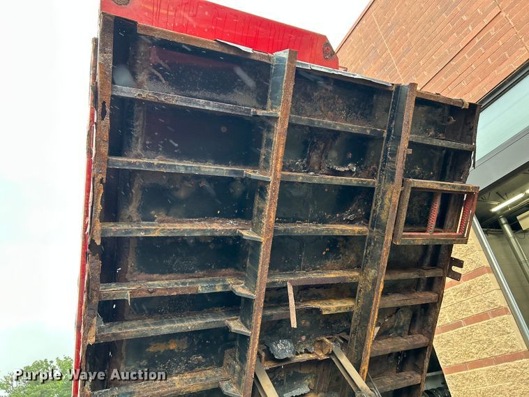 image for item NL9400 2009 GMC C7500  dump truck