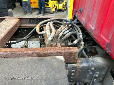 image for item NL9400 2009 GMC C7500  dump truck