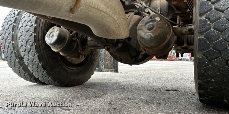 image for item NL9400 2009 GMC C7500  dump truck