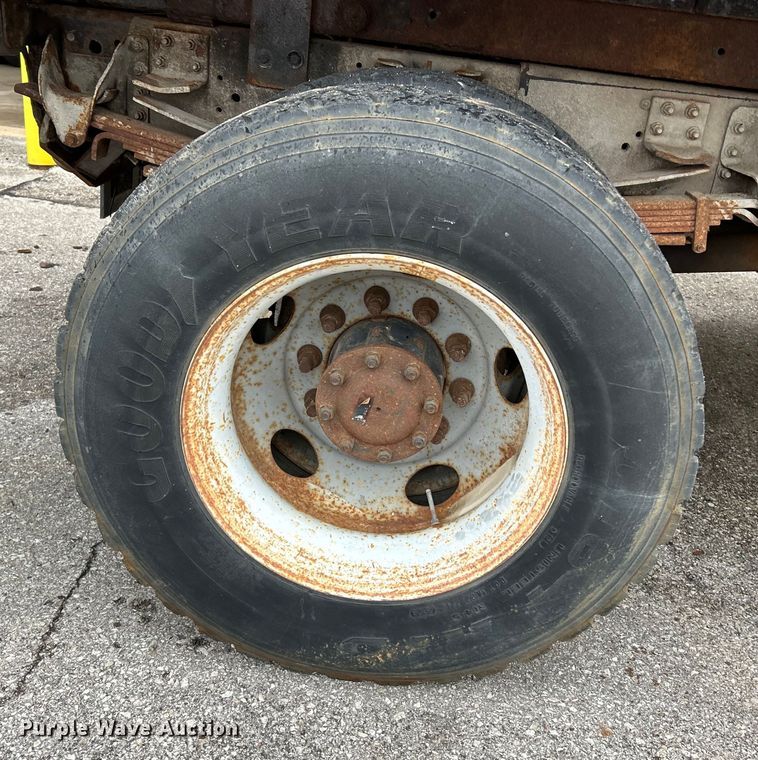 image for item NL9400 2009 GMC C7500  dump truck