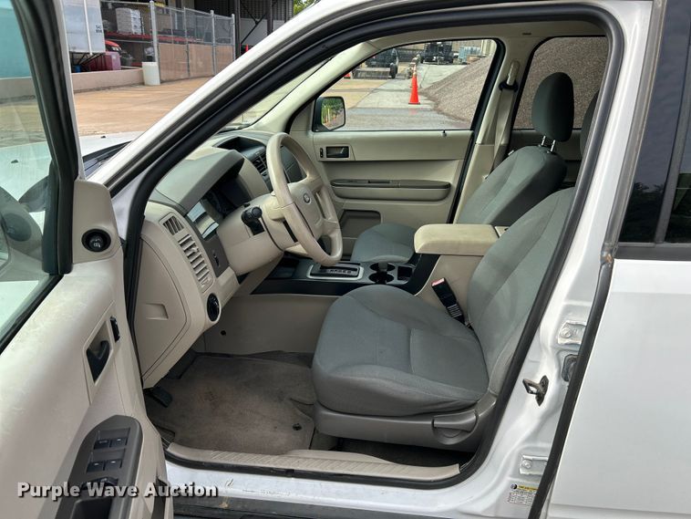 image for item NL9525 2008 Ford Escape  SUV