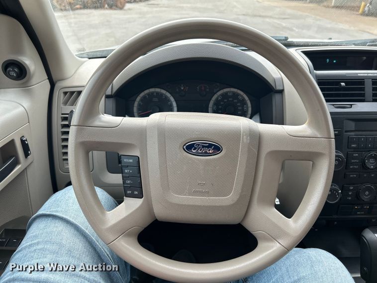 image for item NL9525 2008 Ford Escape  SUV