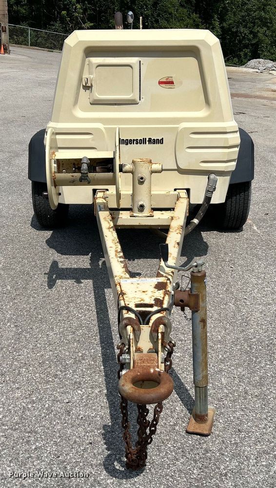 image for item NL9559 2007 Ingersoll Rand P185WJD  air compressor
