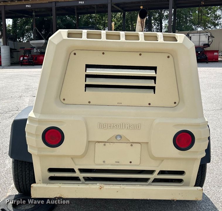 image for item NL9559 2007 Ingersoll Rand P185WJD  air compressor