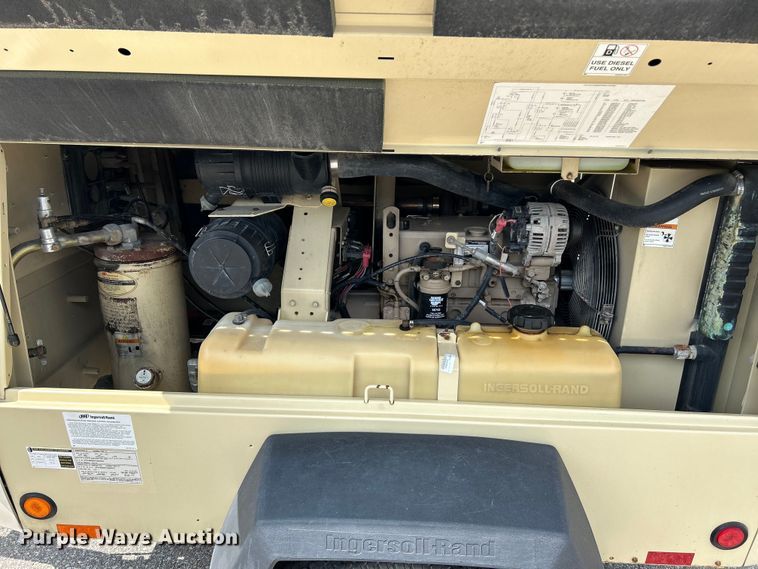 image for item NL9559 2007 Ingersoll Rand P185WJD  air compressor