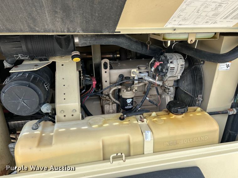 image for item NL9559 2007 Ingersoll Rand P185WJD  air compressor