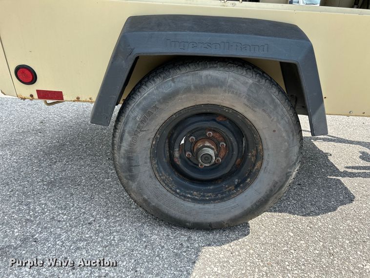 image for item NL9559 2007 Ingersoll Rand P185WJD  air compressor