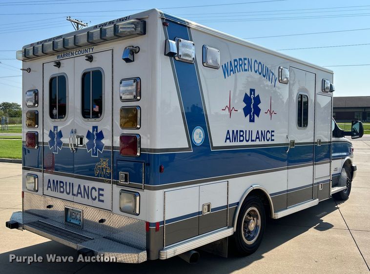 image for item NL9569 2014 Chevrolet Express 4500  ambulance