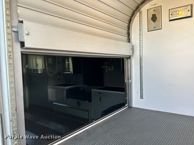 image for item NL9569 2014 Chevrolet Express 4500  ambulance