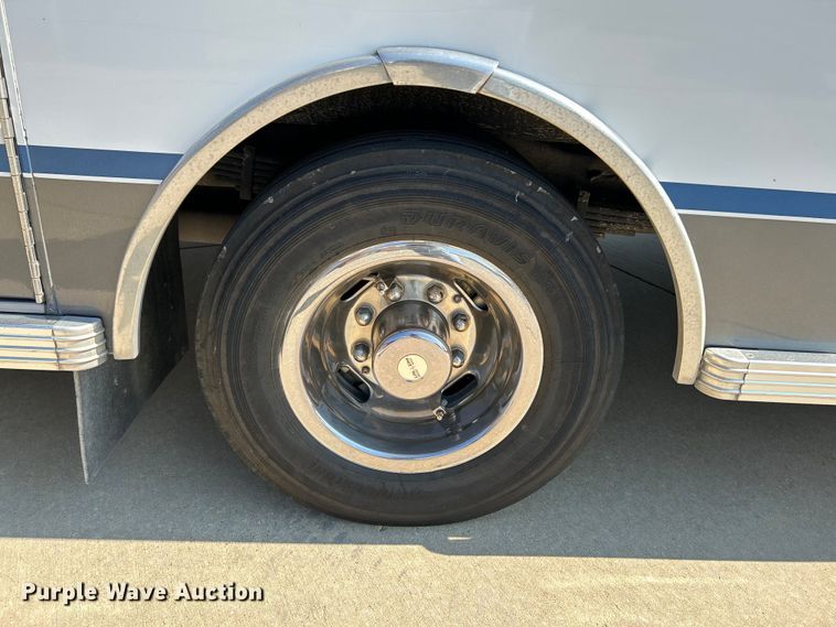 image for item NL9569 2014 Chevrolet Express 4500  ambulance