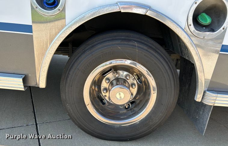 image for item NL9569 2014 Chevrolet Express 4500  ambulance