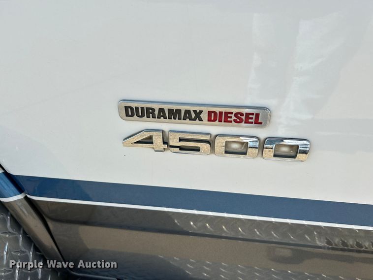 image for item NL9569 2014 Chevrolet Express 4500  ambulance