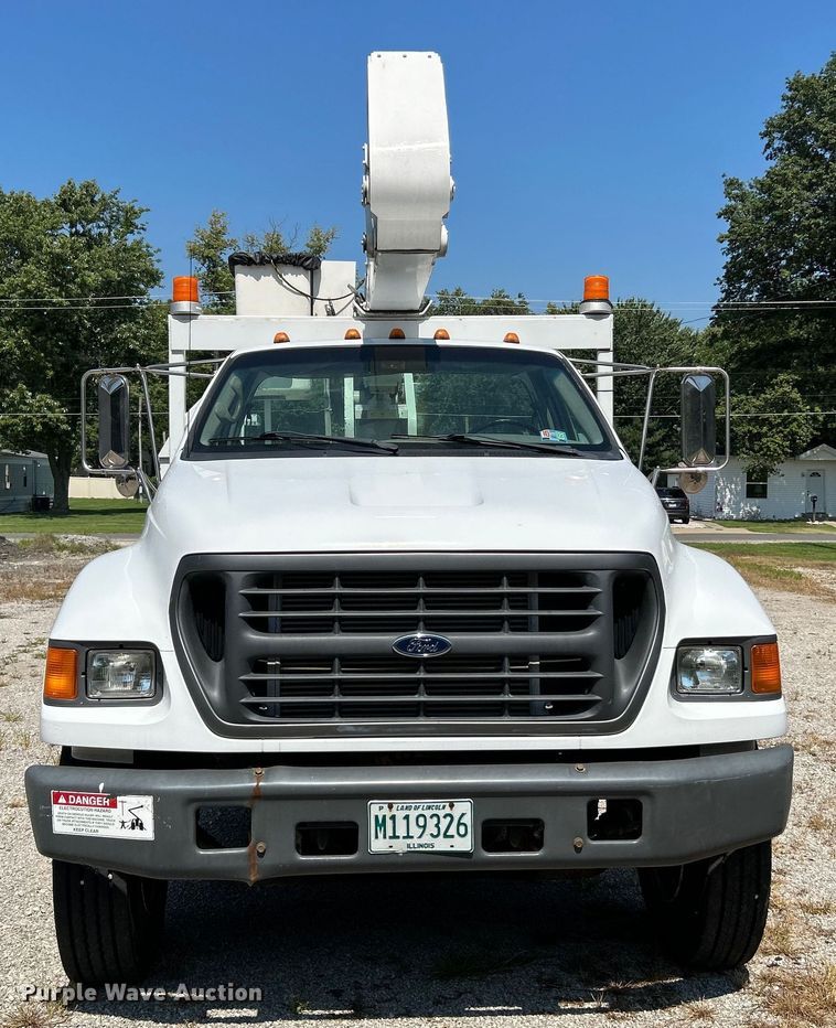 image for item NL9570 2000 Ford F750 XL Super Duty  bucket truck