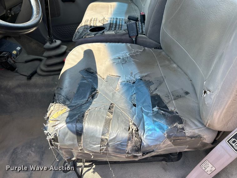 image for item NL9570 2000 Ford F750 XL Super Duty  bucket truck