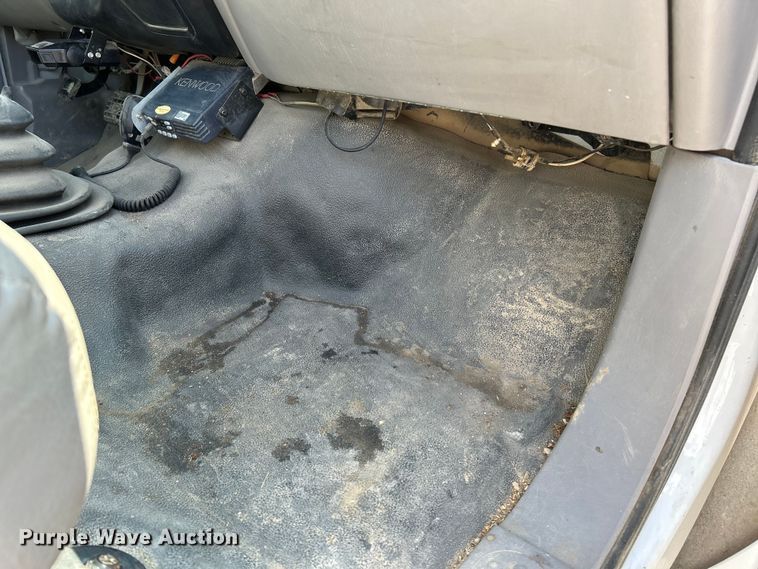 image for item NL9570 2000 Ford F750 XL Super Duty  bucket truck