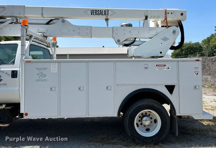 image for item NL9570 2000 Ford F750 XL Super Duty  bucket truck