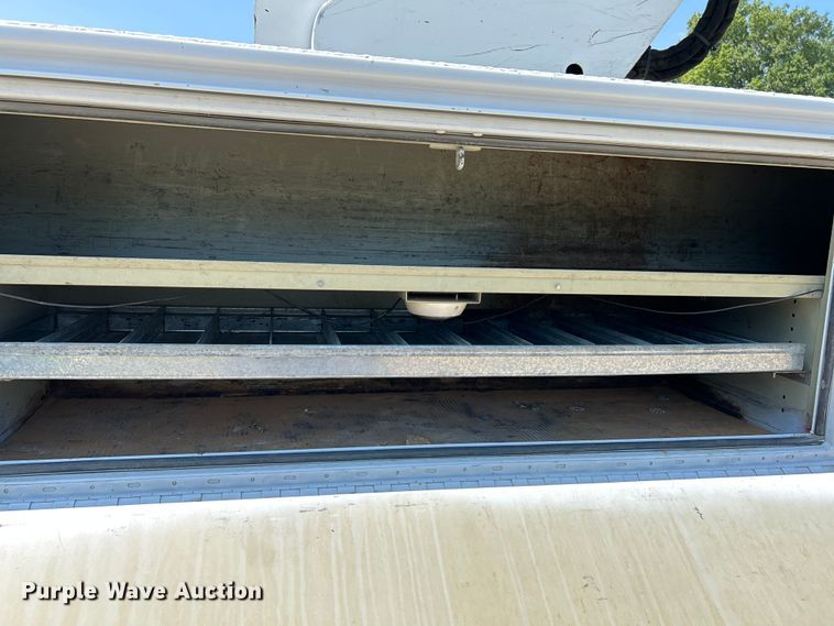 image for item NL9570 2000 Ford F750 XL Super Duty  bucket truck