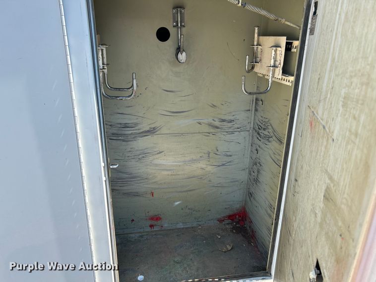 image for item NL9570 2000 Ford F750 XL Super Duty  bucket truck