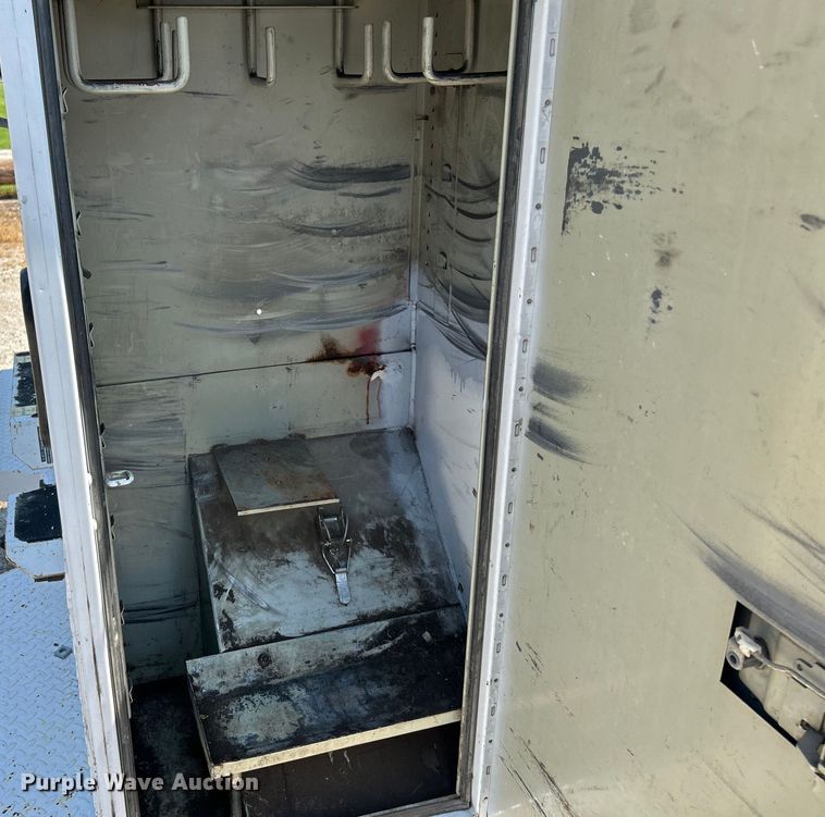 image for item NL9570 2000 Ford F750 XL Super Duty  bucket truck