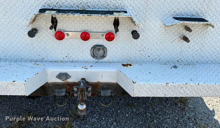 image for item NL9570 2000 Ford F750 XL Super Duty  bucket truck