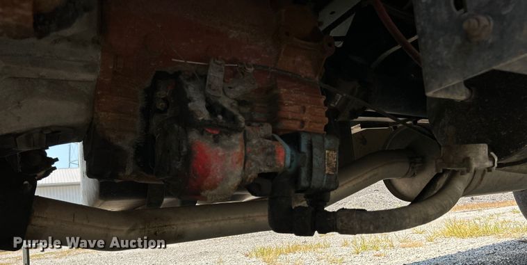 image for item NL9570 2000 Ford F750 XL Super Duty  bucket truck