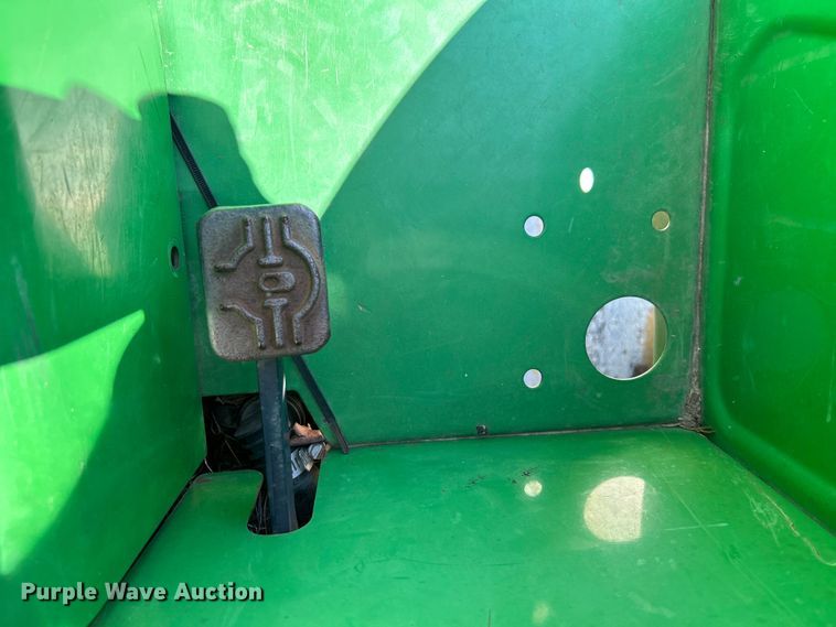 image for item NL9576 2008 John Deere 5325  tractor