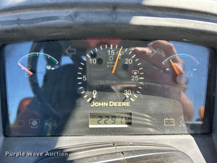 image for item NL9576 2008 John Deere 5325  tractor