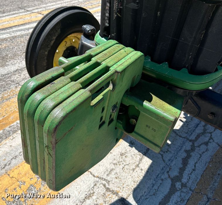 image for item NL9576 2008 John Deere 5325  tractor