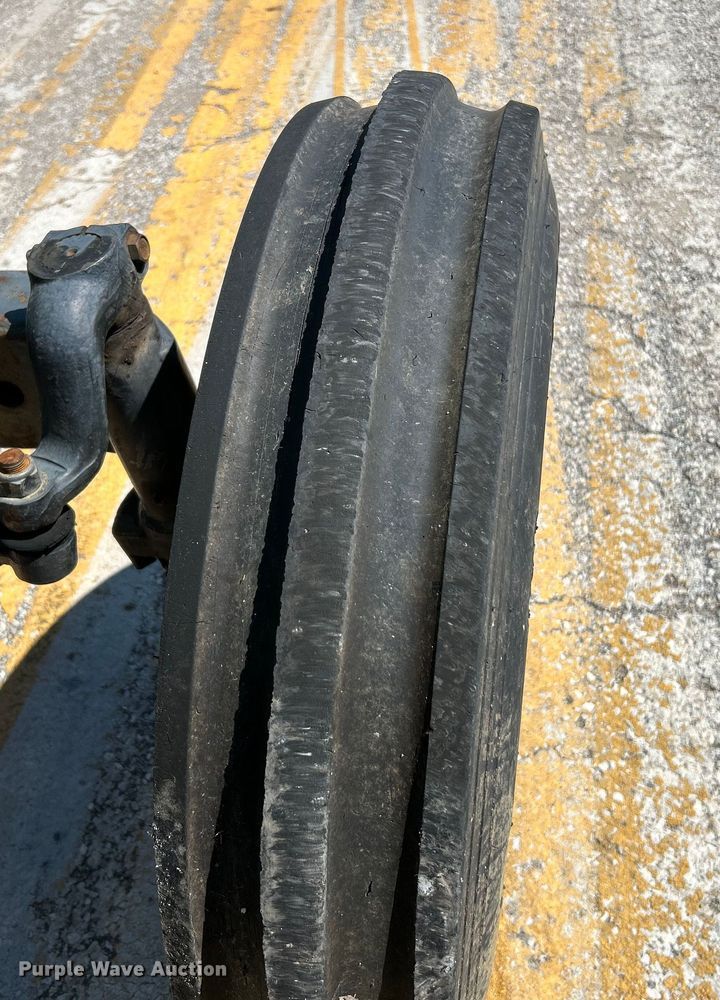 image for item NL9576 2008 John Deere 5325  tractor