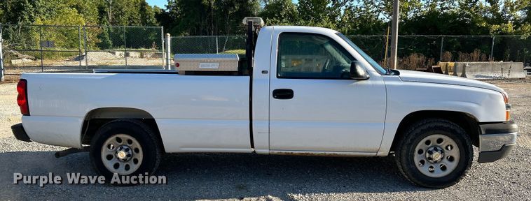 image for item NL9577 2005 Chevrolet Silverado 1500  pickup truck