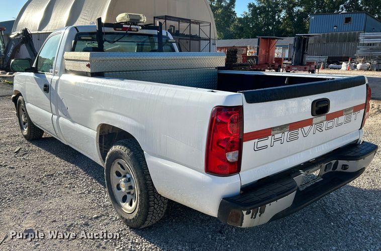 image for item NL9577 2005 Chevrolet Silverado 1500  pickup truck
