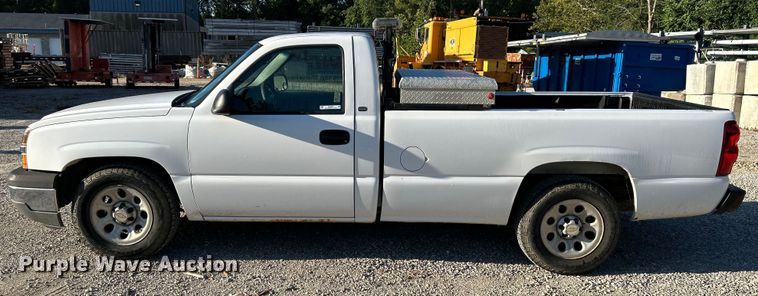image for item NL9577 2005 Chevrolet Silverado 1500  pickup truck