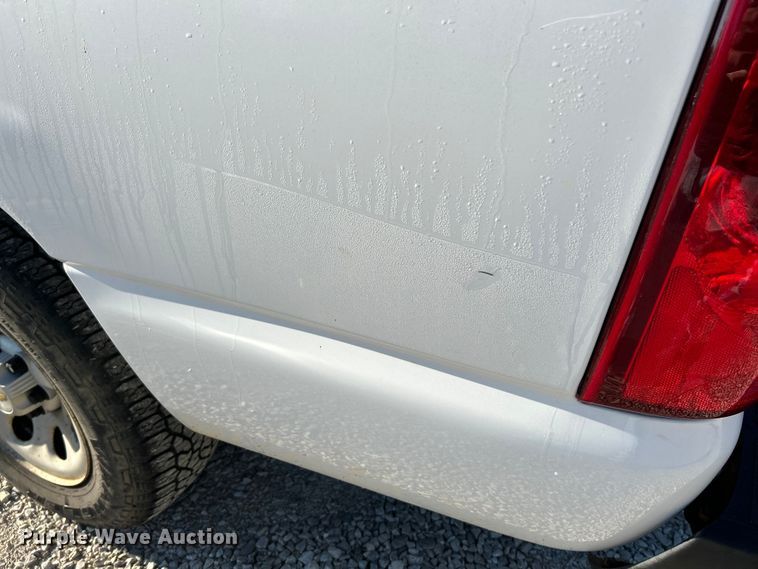 image for item NL9577 2005 Chevrolet Silverado 1500  pickup truck