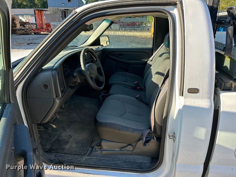 image for item NL9577 2005 Chevrolet Silverado 1500  pickup truck