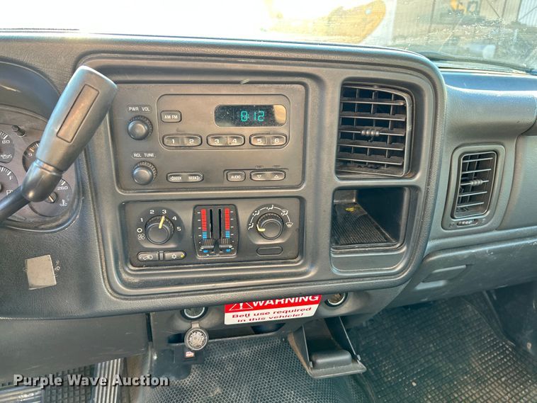 image for item NL9577 2005 Chevrolet Silverado 1500  pickup truck