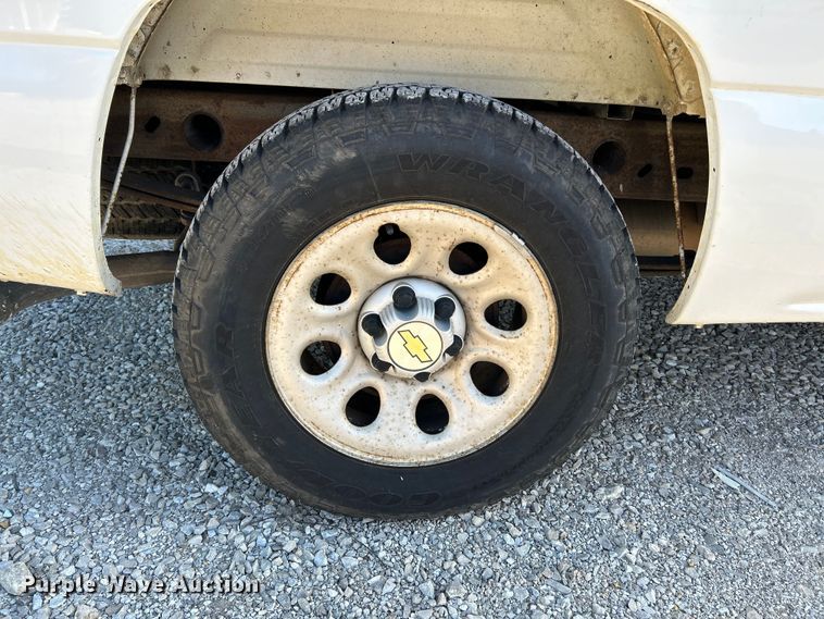 image for item NL9577 2005 Chevrolet Silverado 1500  pickup truck
