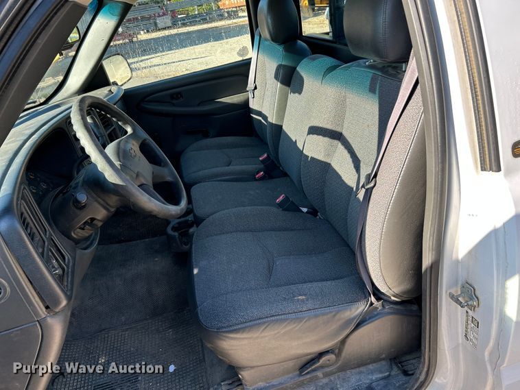 image for item NL9578 2005 Chevrolet Silverado 1500  pickup truck