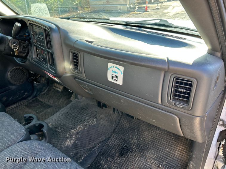 image for item NL9578 2005 Chevrolet Silverado 1500  pickup truck