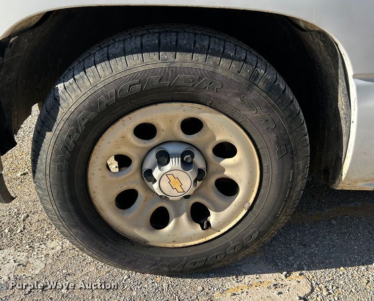 image for item NL9578 2005 Chevrolet Silverado 1500  pickup truck