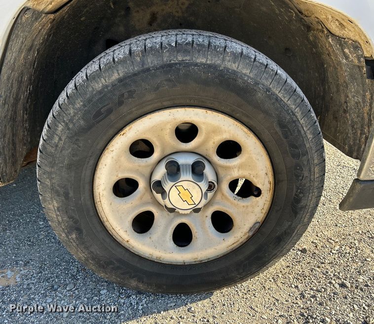 image for item NL9578 2005 Chevrolet Silverado 1500  pickup truck