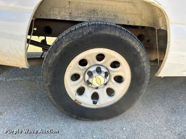 image for item NL9578 2005 Chevrolet Silverado 1500  pickup truck