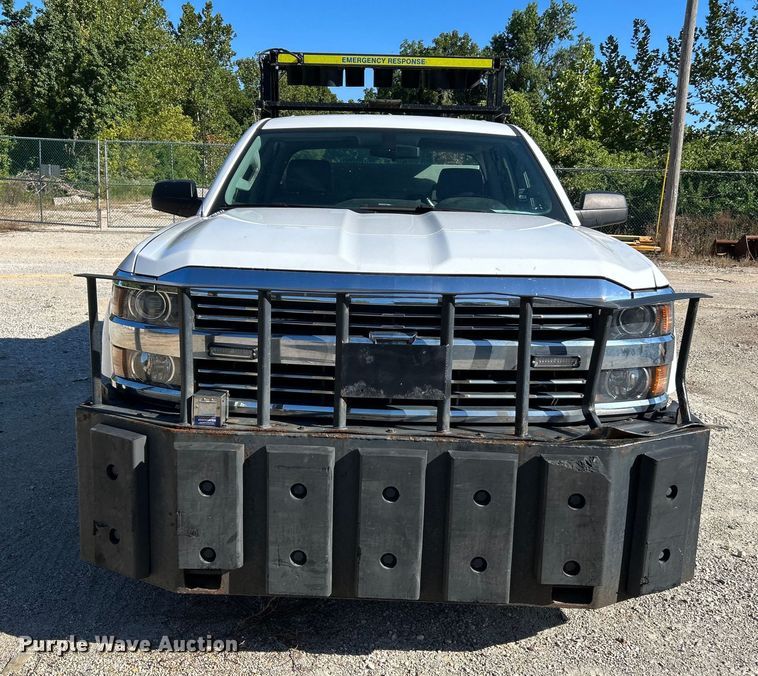 image for item NL9579 2015 Chevrolet Silverado 2500HD  Double Cab utility bed pickup truck