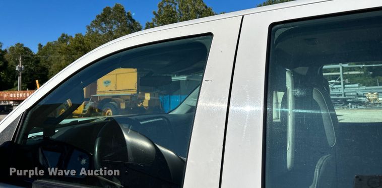 image for item NL9579 2015 Chevrolet Silverado 2500HD  Double Cab utility bed pickup truck