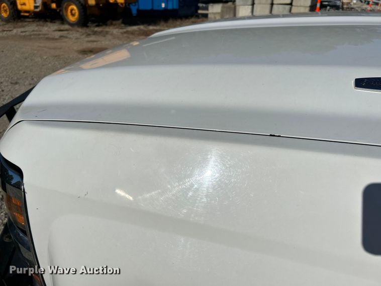 image for item NL9579 2015 Chevrolet Silverado 2500HD  Double Cab utility bed pickup truck