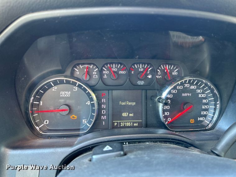 image for item NL9579 2015 Chevrolet Silverado 2500HD  Double Cab utility bed pickup truck