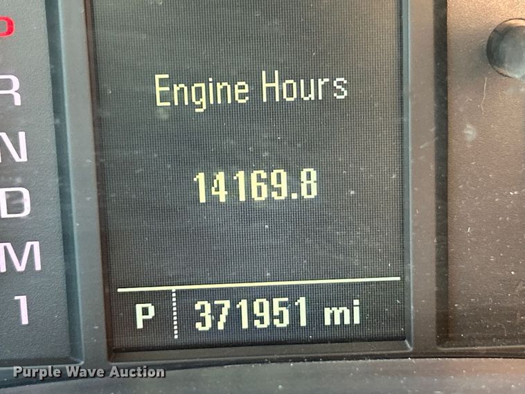 image for item NL9579 2015 Chevrolet Silverado 2500HD  Double Cab utility bed pickup truck