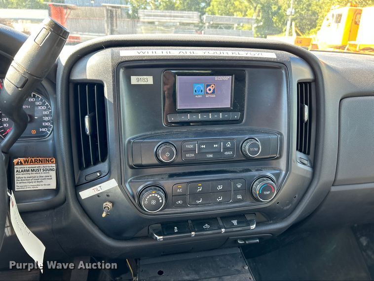 image for item NL9579 2015 Chevrolet Silverado 2500HD  Double Cab utility bed pickup truck